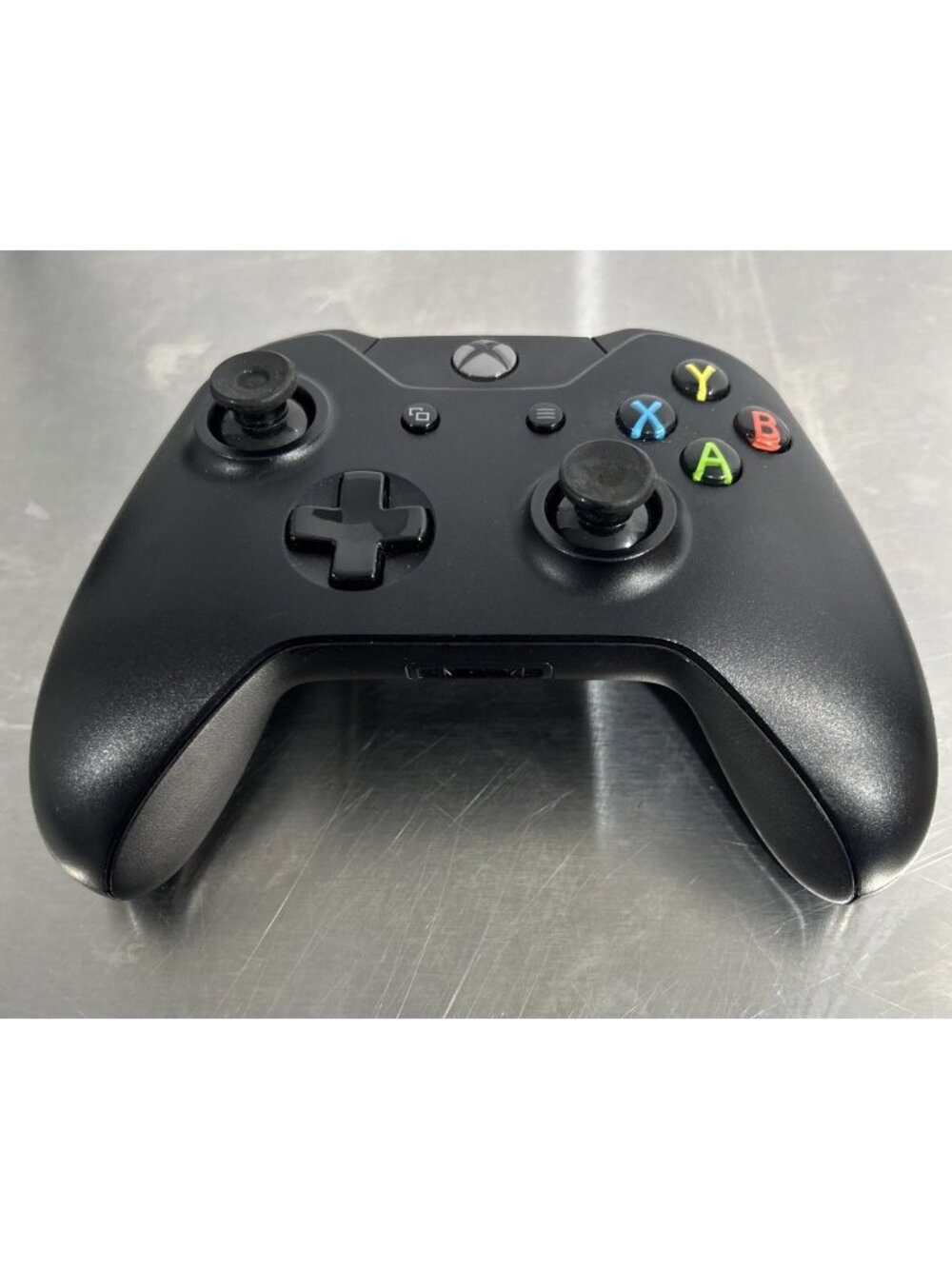 Microsoft Xbox One Model 1537 Black Controller Working Missing Battery Cover